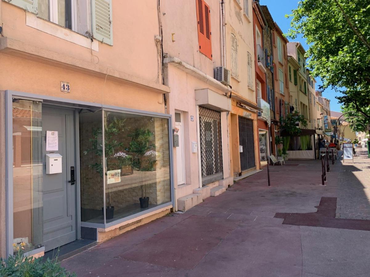 Splendide Studio Au Coeur Historique De Frejus Lejlighed Eksteriør billede