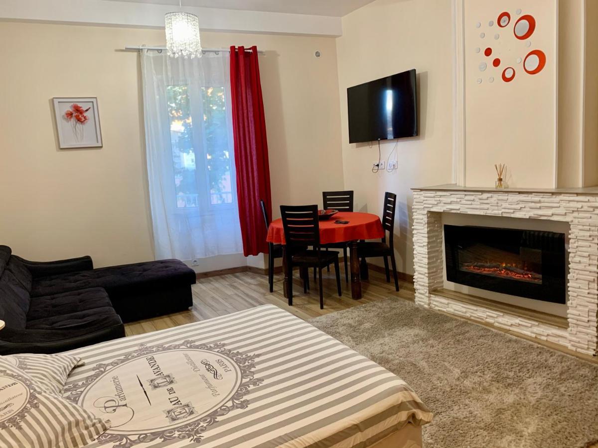 Splendide Studio Au Coeur Historique De Frejus Lejlighed Eksteriør billede